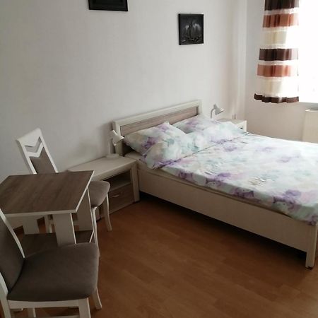 Apartmán Roza Zelistrzewo Exteriér fotografie