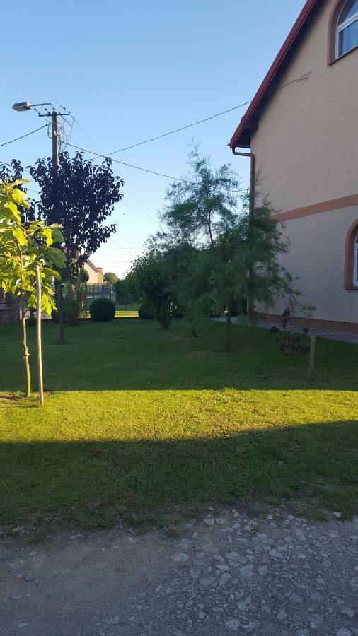 Apartmán Roza Zelistrzewo Exteriér fotografie
